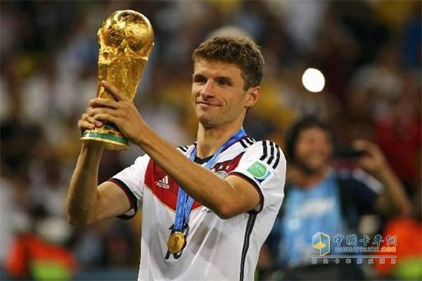 穆勒左右進攻無短板 西安康明斯公路工程兼得