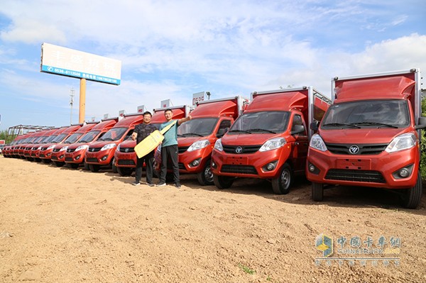 福田祥菱V產(chǎn)品交付給邢臺金沙河面業(yè)有限公司