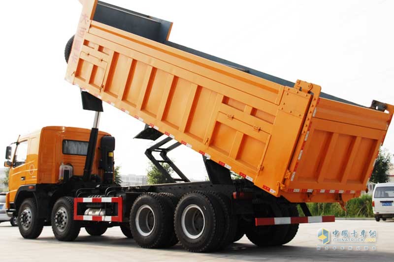 大運重卡 新N8E系列 8×4 310/350馬力 自卸車