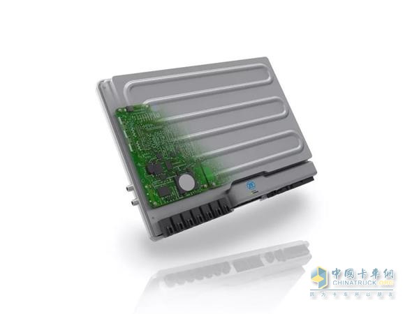 　采埃孚(ZF)與英偉達(dá)(NVIDIA)合作共同開(kāi)發(fā)全新的人工智能系統(tǒng)——ProAI，將應(yīng)用在乘用車(chē)以及商用車(chē)的自動(dòng)化駕駛領(lǐng)域