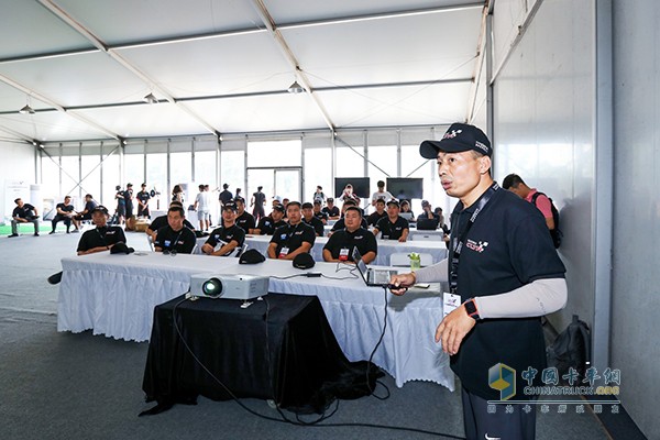 駕駛訓(xùn)練營