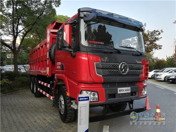 500馬力的黃金版X3000自卸車(chē)