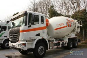 聯(lián)合卡車U350 350馬力 6X4 混凝土攪拌車底盤