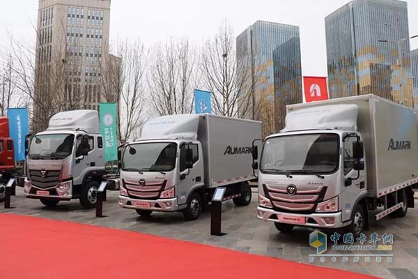 滿足國(guó)V排放標(biāo)準(zhǔn)的歐馬可超級(jí)卡車系列產(chǎn)品