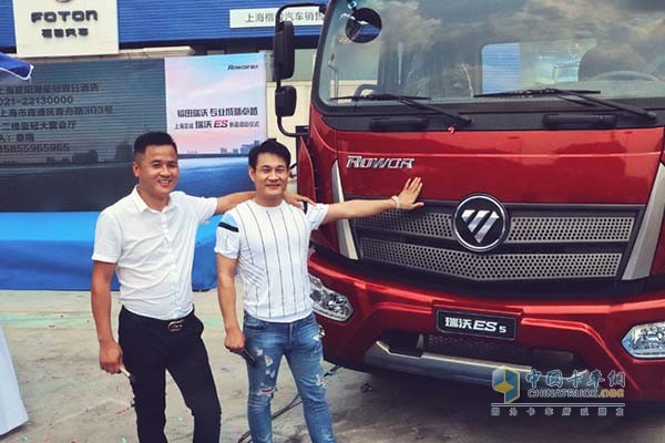 上海天翼物流公司總經(jīng)理曹連軍為公司購買瑞沃ES5
