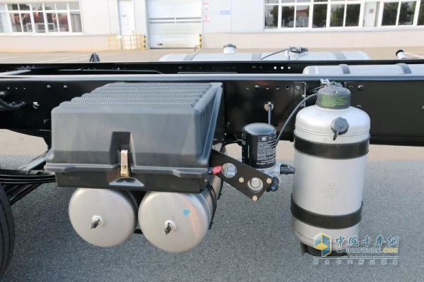 駱駝免維護蓄電池