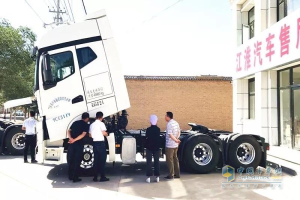 江淮跨越K7?；\輸車來寧夏地區(qū)做巡展