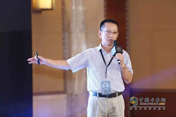 利星行商用車首席運營官文曉典先生發(fā)表講話