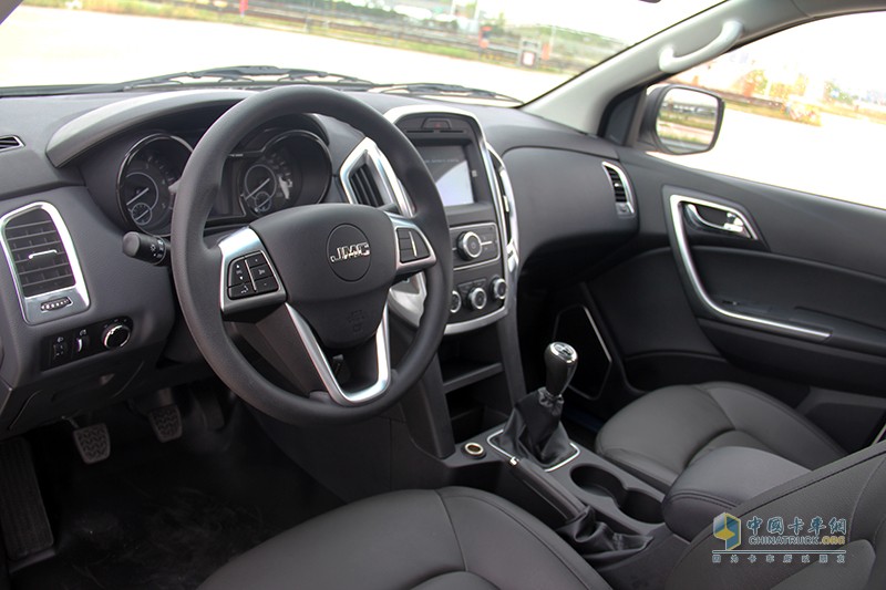 擴(kuò)大域虎家族市場容量份額 江鈴域虎3首發(fā)亮相