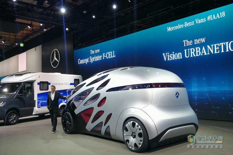 德國漢諾威車展第一彈，奔馳展廳純電動閃耀舞臺