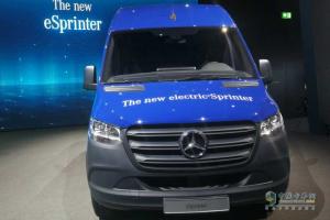 德國漢諾威車展第一彈，奔馳展廳純電動閃耀舞臺