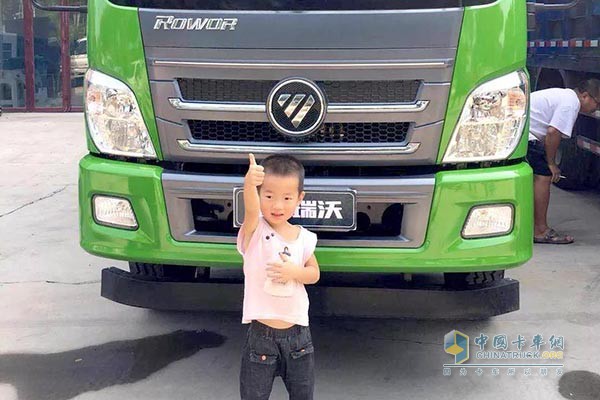 “小卡友”為瑞沃自卸車點贊