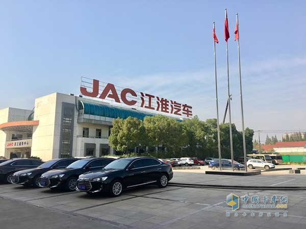 江淮輕卡成為行業(yè)內(nèi)為數(shù)不多銷量過(guò)300萬(wàn)輛的輕卡企業(yè)