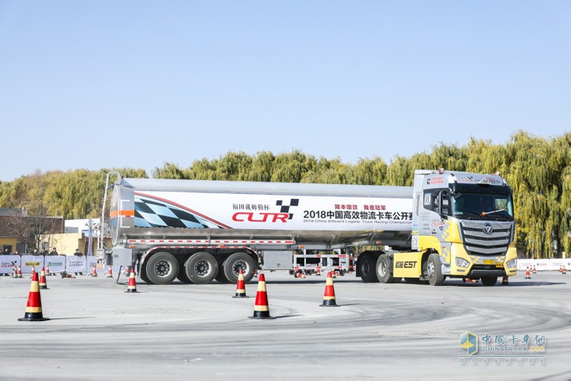 構(gòu)建?；袠I(yè)生態(tài)圈助力伙伴成功 2018年中國高效物流卡車公開賽銀川站舉行
