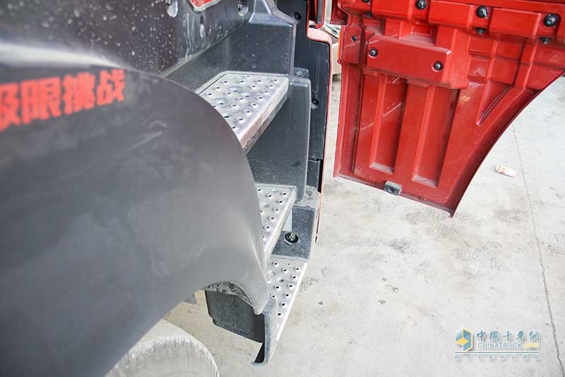 東風(fēng)商用車 新天龍KL重卡 465馬力 6X4牽引車 