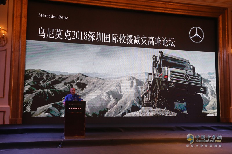 百變金剛 越野之王烏尼莫克實力上演“天降神兵”