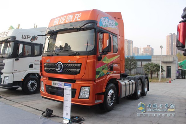 彰顯個(gè)性，年輕人喜歡的陜汽德龍X3000青春版