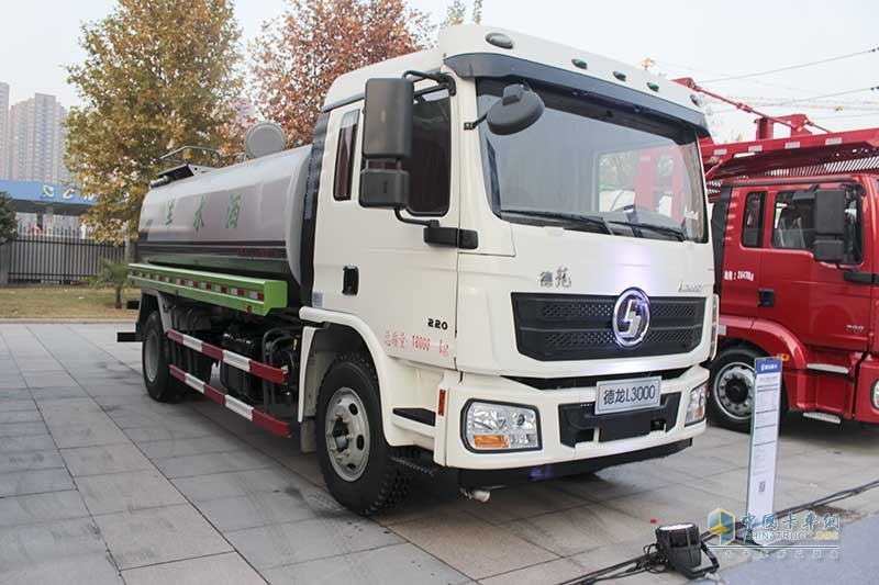 陜汽重卡 德龍L3000 4×2 220馬力標(biāo)準(zhǔn)版灑水車