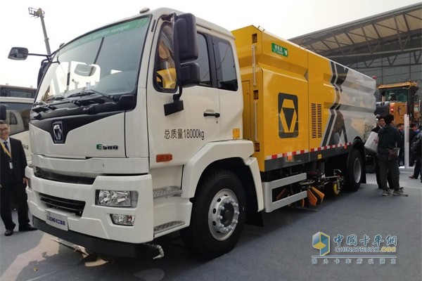 徐工純電動洗掃車