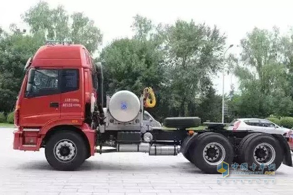 X12N天然氣版發(fā)動機采用模塊化設(shè)計減輕自重