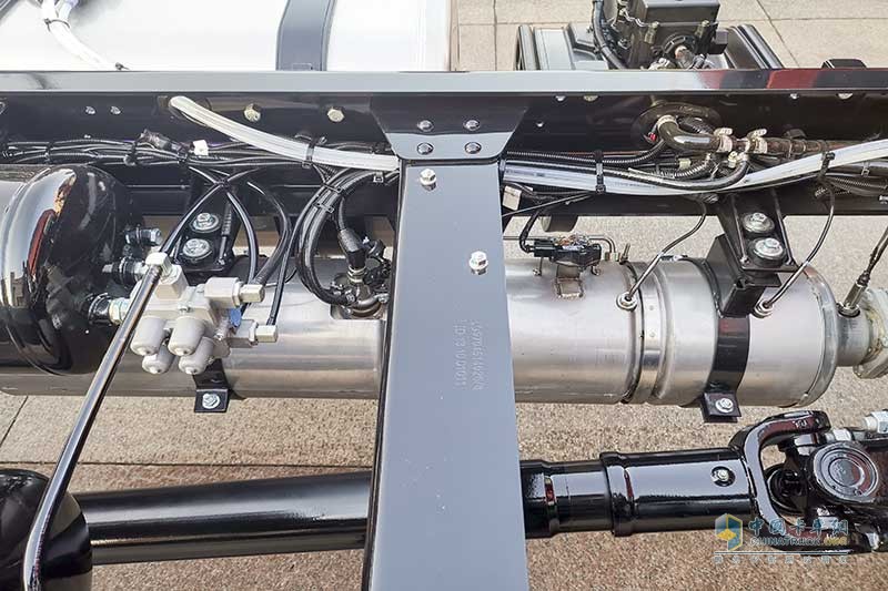 HOWO 悍將 4X2 國六 163馬力藍(lán)牌朝柴公路貨運(yùn)輕卡