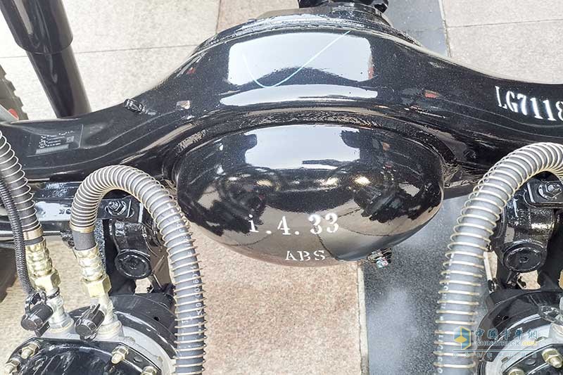 HOWO 悍將 4X2 國六 163馬力藍(lán)牌朝柴公路貨運(yùn)輕卡