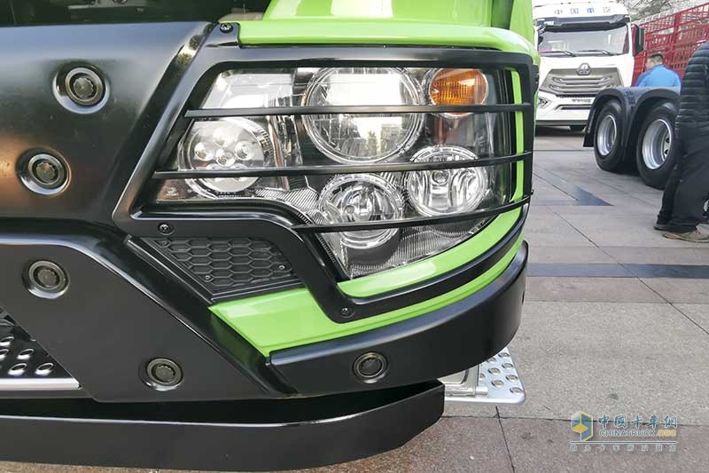 中國(guó)重汽 HOWO T6G 400馬力 6×4 智能渣土車 智行版