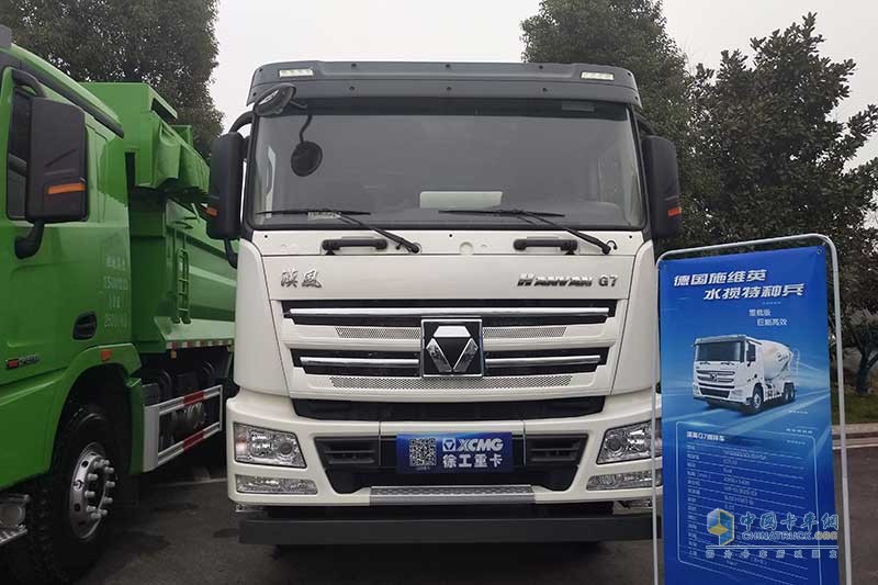 徐工汽車 漢風(fēng)G7 6×4 350馬力 14m3 攪拌車