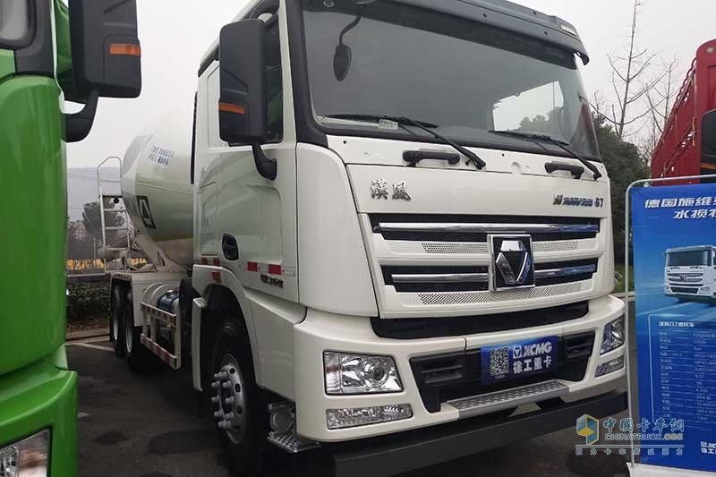 徐工汽車 漢風(fēng)G7 6×4 350馬力 14m3 攪拌車