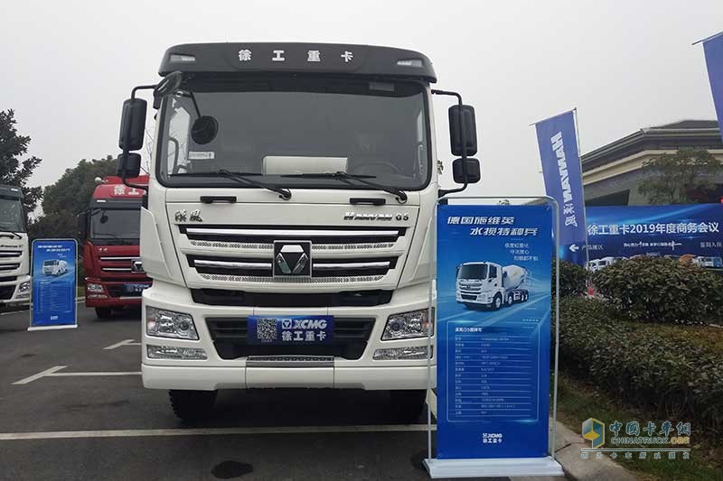 徐工汽車 漢風G5 300馬力 8×4 8m3 攪拌車