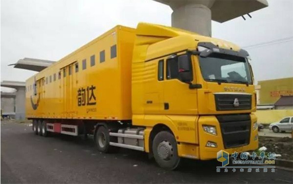 快遞市場認(rèn)可中國重汽汕德卡