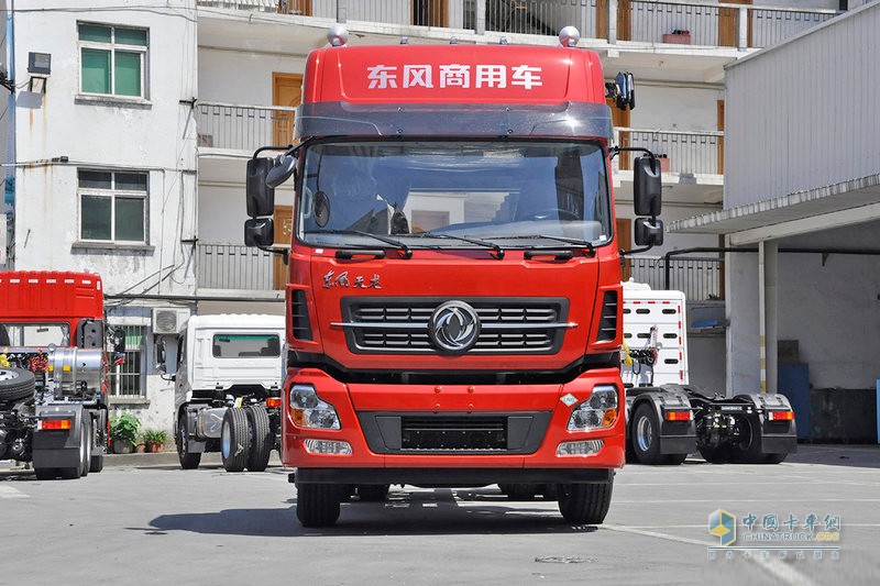 東風(fēng)商用車 天龍重卡 420馬力 6X4天然氣牽引車(EQ4250GD5N1)