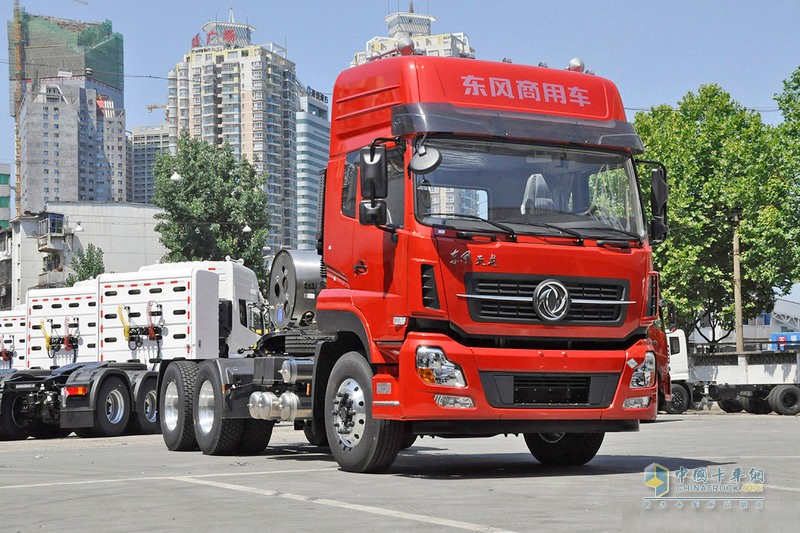 東風(fēng)商用車 天龍重卡 420馬力 6X4天然氣牽引車(EQ4250GD5N1)