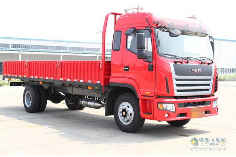 江淮 格爾發(fā)K6L中卡 160馬力 4X2 6.8米欄板載貨車(chē)(HFC1161P3K1A50S2V)