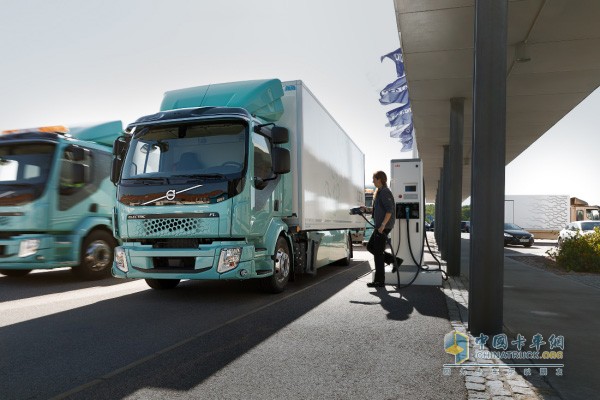 沃爾沃FL電動(dòng)卡車(chē)