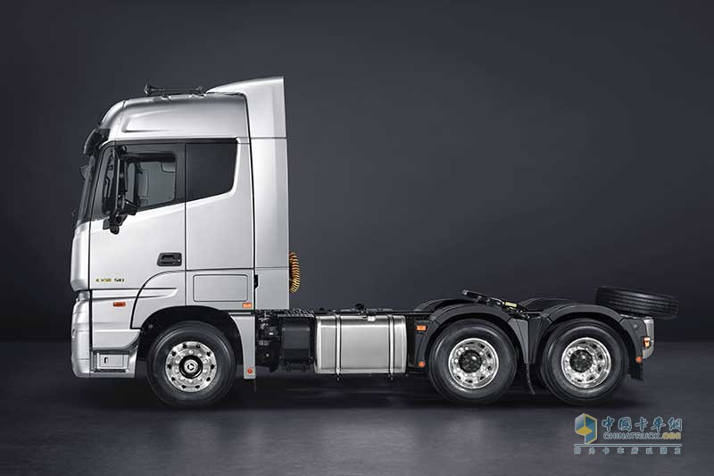 福田 歐曼EST-A 6系重卡 智能卡車 460馬力 6X4 AMT自動(dòng)擋牽引車