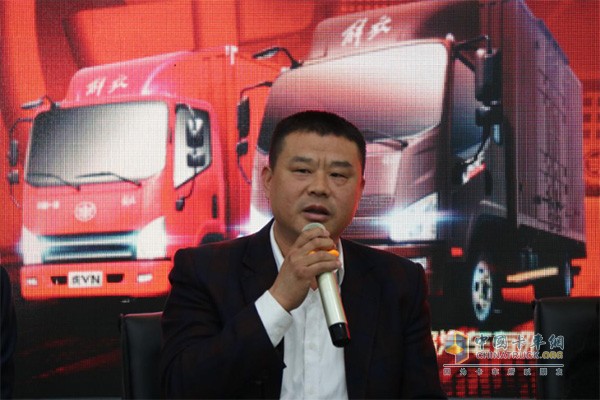 鄭州坤乾道通物流董事長(zhǎng)耿開學(xué)