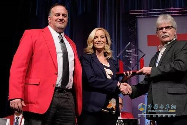 康明斯X12發(fā)動機獲得 “Jim Winsor技術(shù)成就獎”