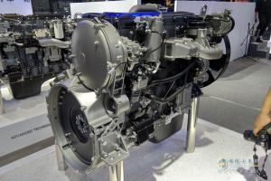 一步到位 上菲紅攜四款國六發(fā)動機(jī)吸睛上海車展