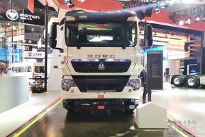 中國重汽 T5G L4級純電動無人駕駛牽引車