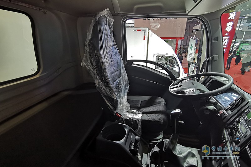 慶鈴汽車 FRT 4×2 國六載貨車底盤