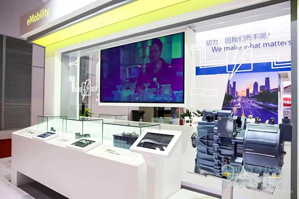 伊頓電驅(qū)系統(tǒng)展位