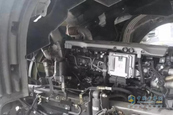 發(fā)動機自身的輔助裝置