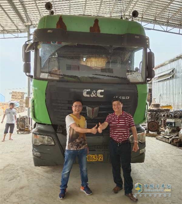 朱海鋒點(diǎn)贊中集聯(lián)合卡車(chē)