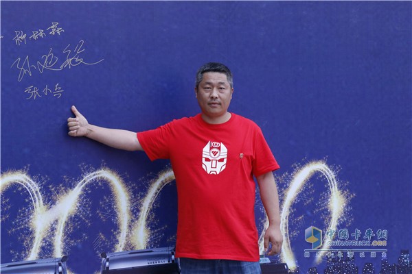 歐曼百萬(wàn)英雄---張小兵