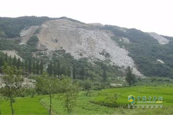 運輸鉬礦石車輛工作環(huán)境