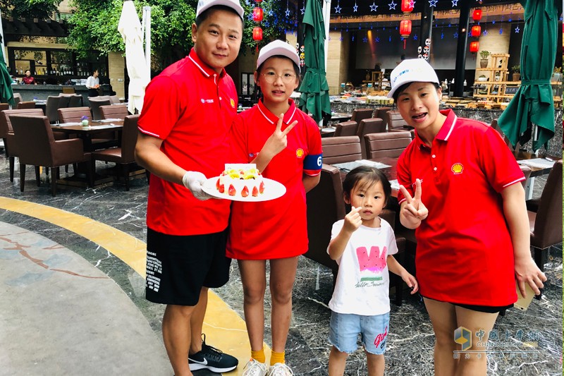 “解放征萬里，殼牌助無憂” 第三屆卡友達人大賽首站快樂家庭賽蓉城開賽