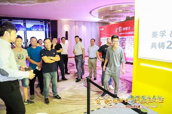 ?？松梨谫N近客戶的需求