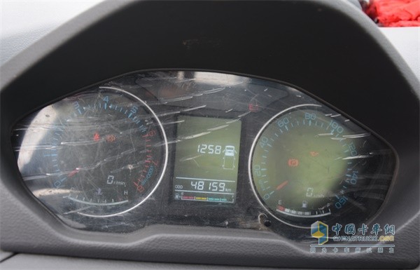 小楊的這輛車(chē)目前已經(jīng)跑了48159公里，整車(chē)出勤率非常高