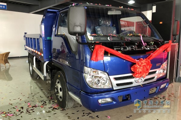 福田時代金剛藍牌自卸車